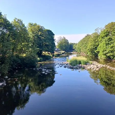 Arthurs -charming Courtyard In The Heart Of Kendal, The District Kendal