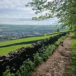 아파트 Arthurs -charming Courtyard In The Heart Of Kendal, The District